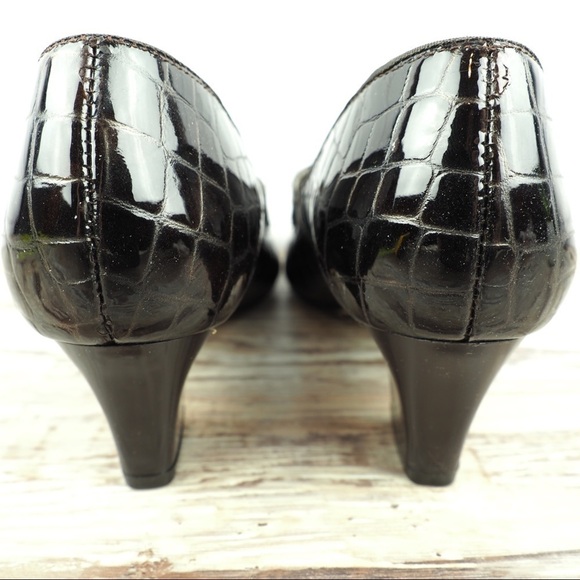 NWOT Equity brown croc embossed maryjanes - Picture 5 of 9